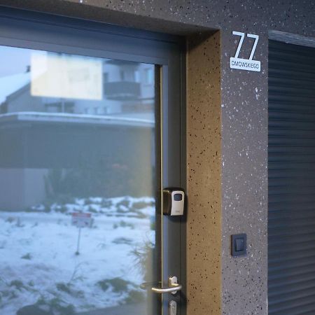 Przytulna Kawalerka 77 Apartment Wroclaw Bagian luar foto