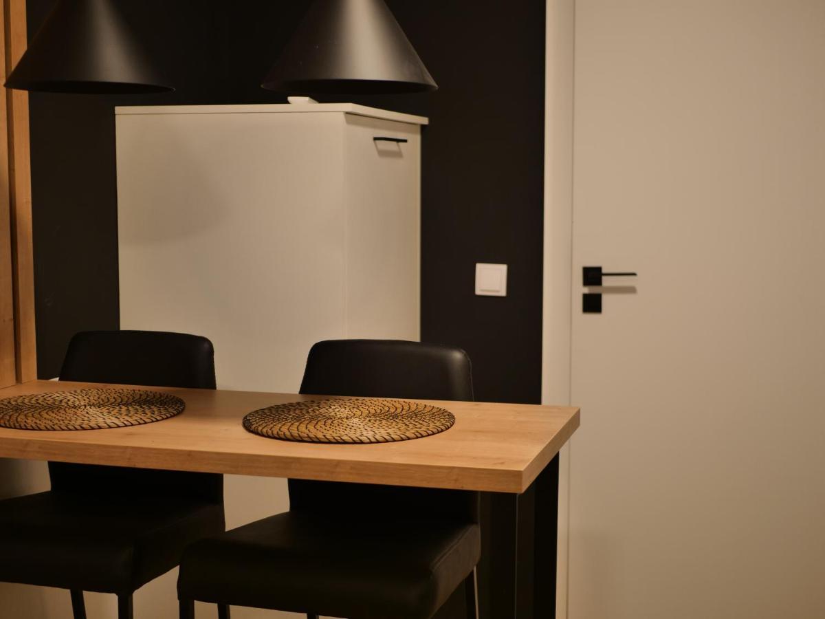 Przytulna Kawalerka 77 Apartment Wroclaw Bagian luar foto